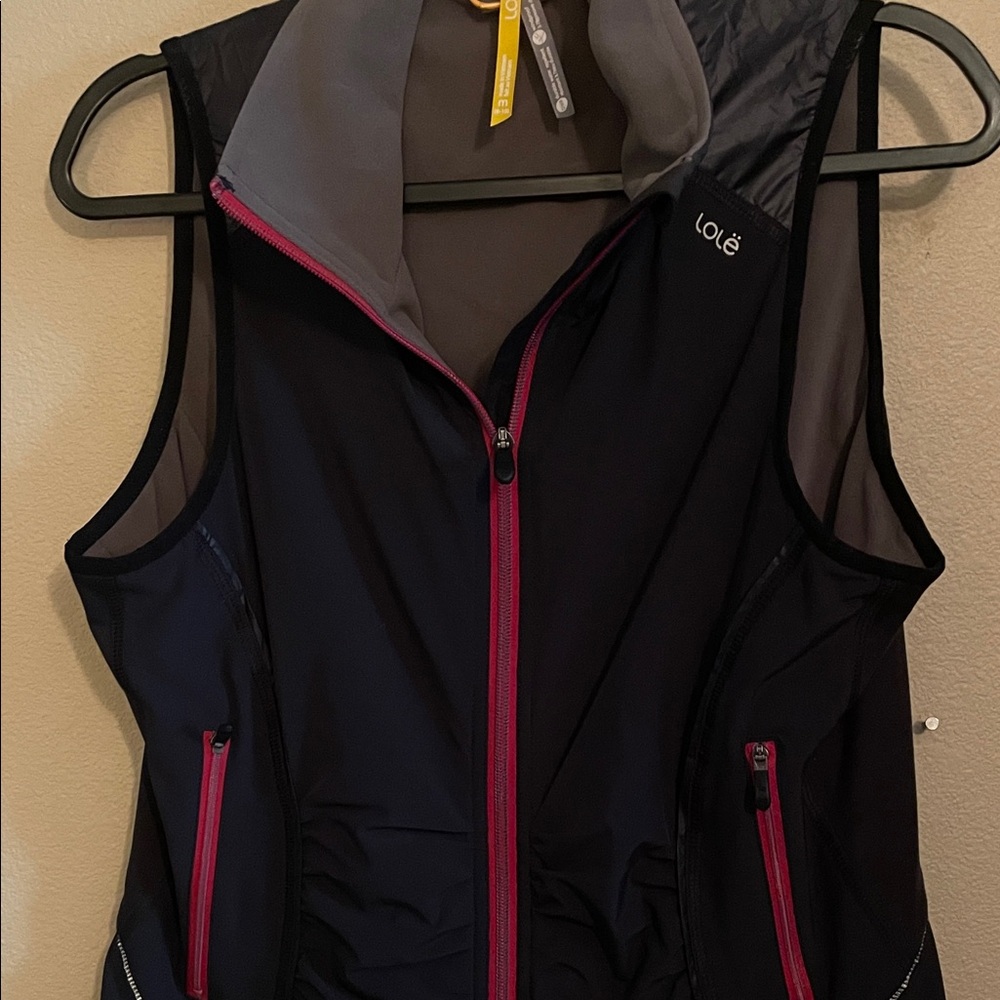 Lole Black Vest with Pink Accents